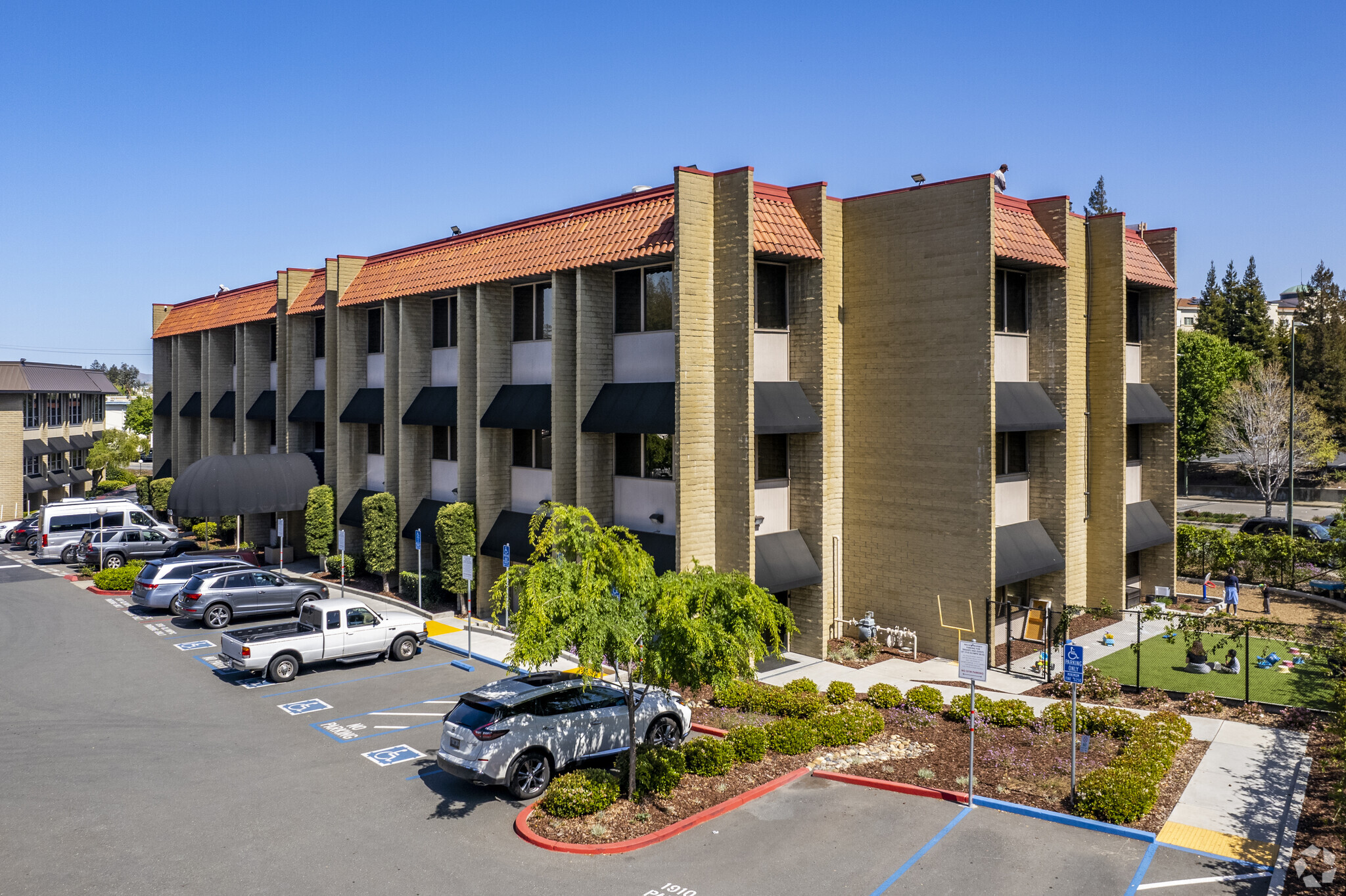 1910 Olympic Blvd, Walnut Creek, CA for lease Building Photo- Image 1 of 5