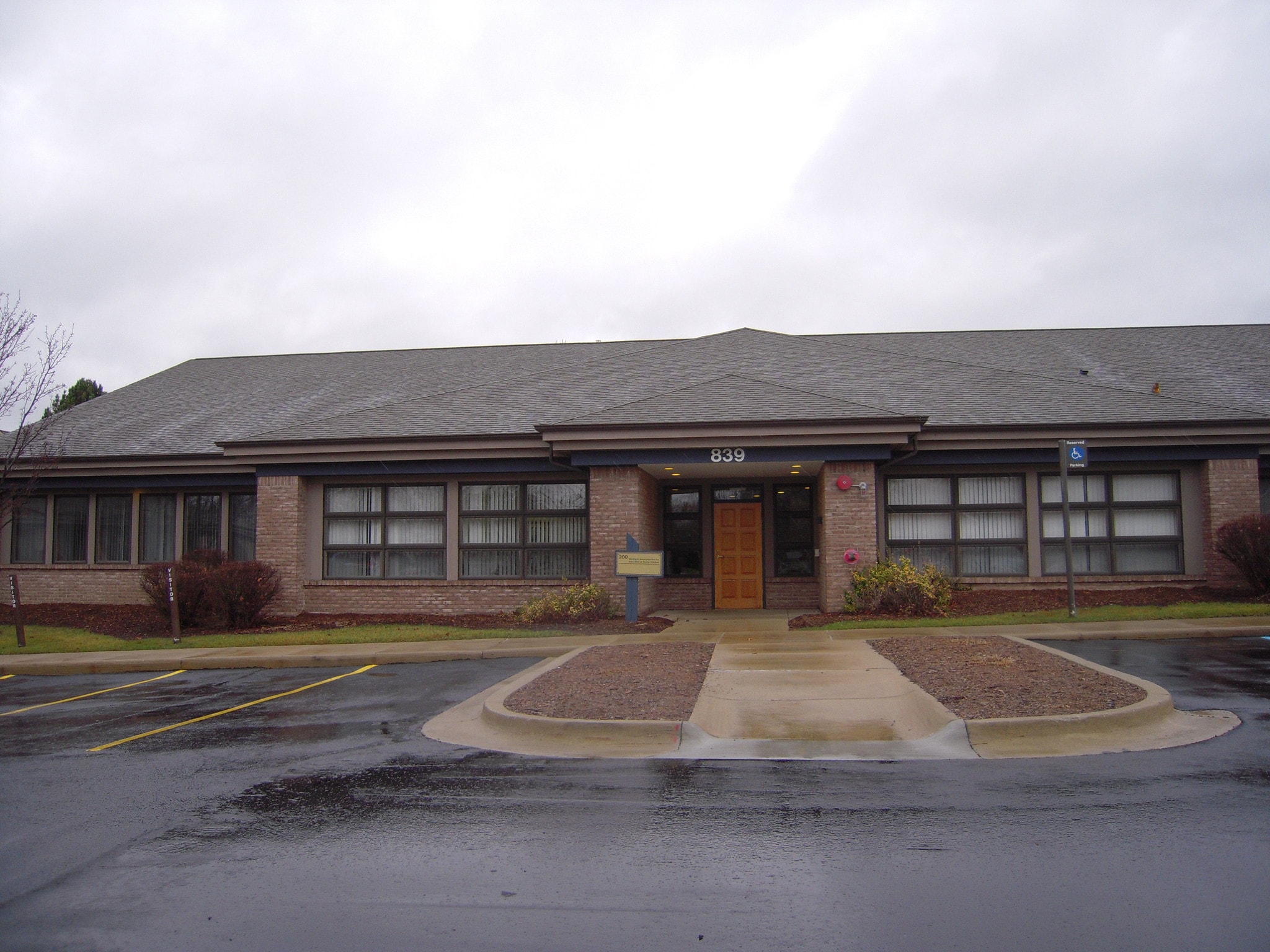 839 Centennial Way, Lansing, MI for lease Primary Photo- Image 1 of 7