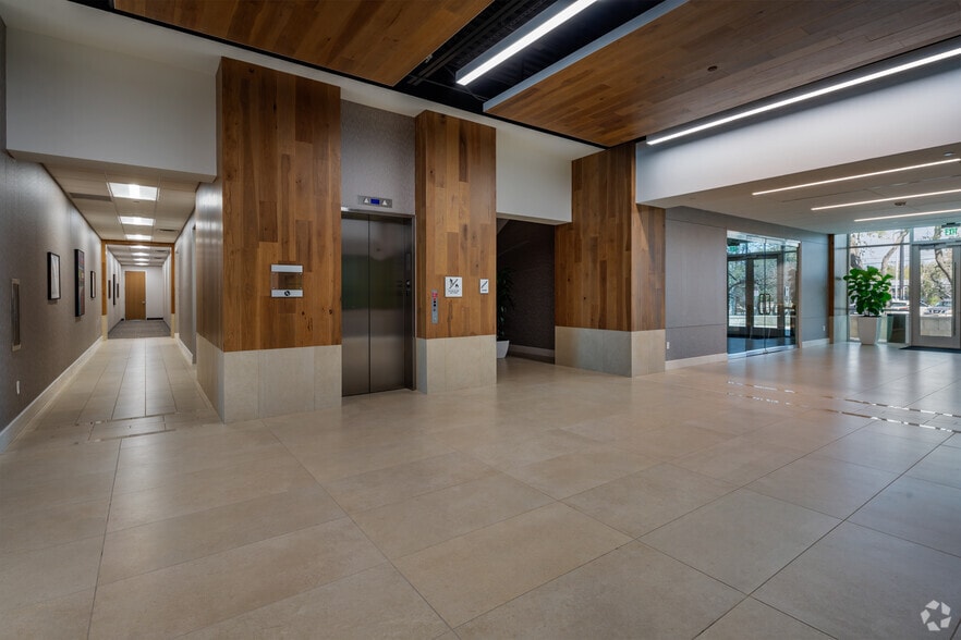 2806 W Bitters Rd, San Antonio, TX for lease - Interior Photo - Image 3 of 36