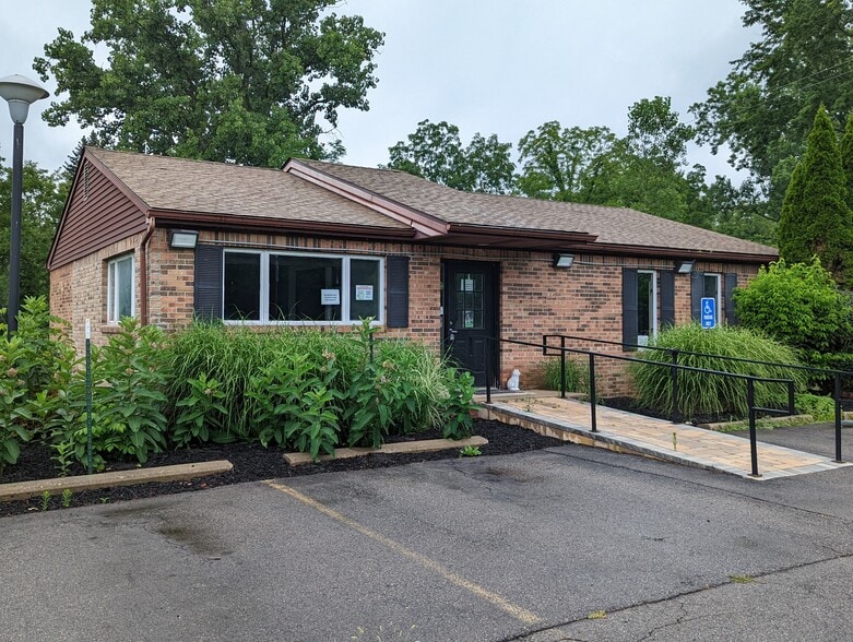 5718 Whittaker Rd, Ypsilanti, MI 48197