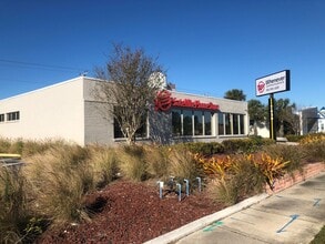 7430 Tamiami Trl, Sarasota, FL for lease Interior Photo- Image 2 of 2