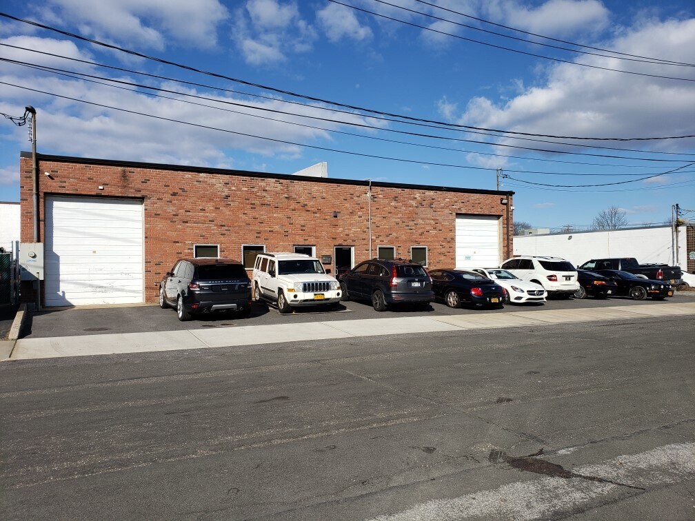 375-377 Sheffield Ave, West Babylon, NY for sale Building Photo- Image 1 of 1