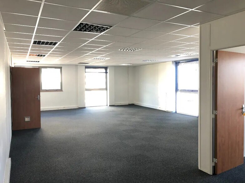 25 Boulevard Victor Hugo, Colomiers for lease - Interior Photo - Image 3 of 5