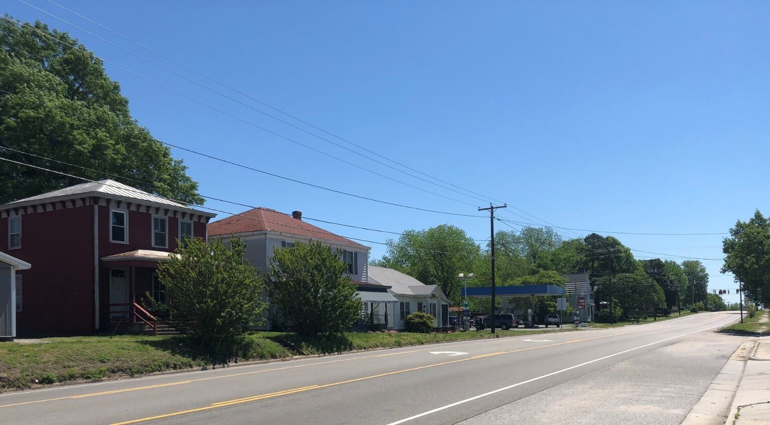 211 E Virginia Ave, Crewe, VA for sale Primary Photo- Image 1 of 1