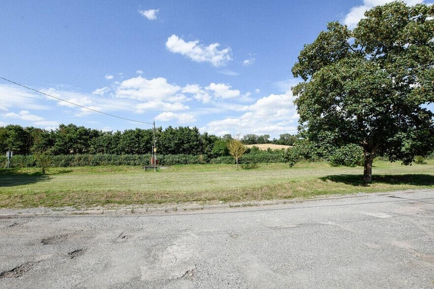 Green Street Green, Dartford for lease - Building Photo - Image 2 of 4