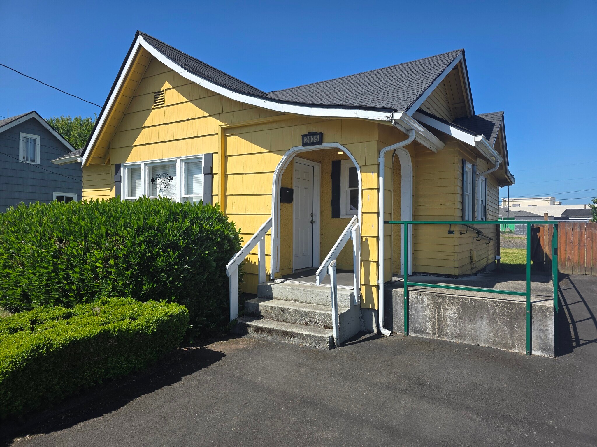 2035 9th Ave, Longview, WA for lease Building Photo- Image 1 of 4