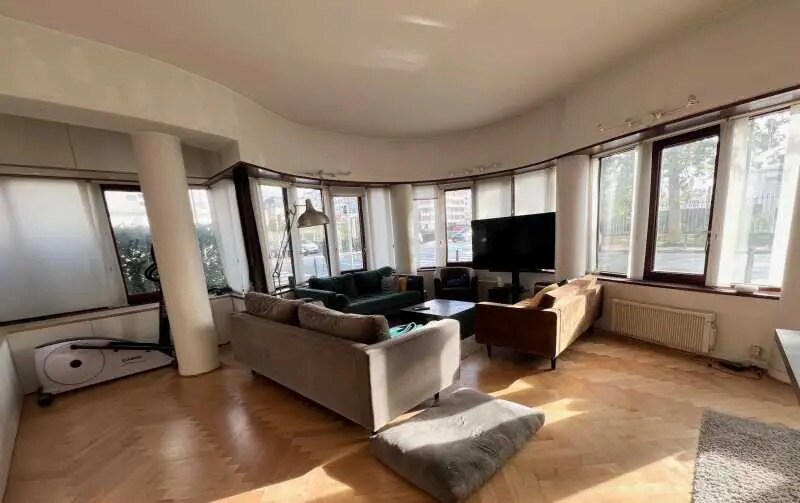 Office in Charenton-le-Pont for sale - Building Photo - Image 3 of 5