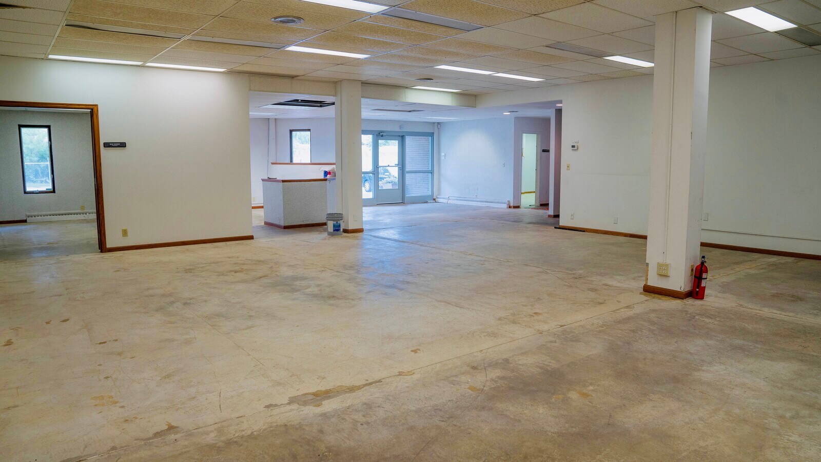 141 Lafayette Frontage Rd W, Saint Paul, MN 55107