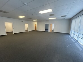 997 W Kennedy Blvd, Orlando, FL for lease Interior Photo- Image 2 of 6