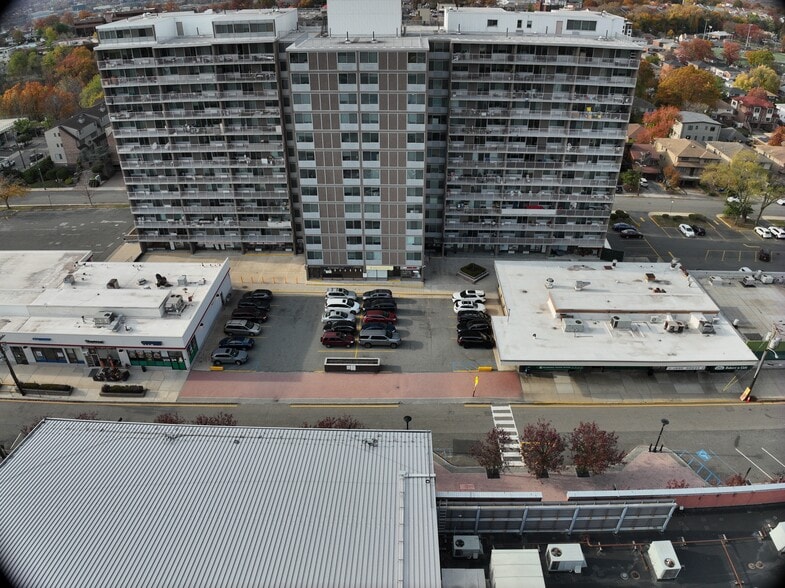 1350 15th St, Fort Lee, NJ for lease - Matterport Community - Image 3 of 30