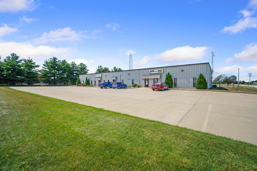 1801 N 13th Ave E, Newton, IA for sale - Building Photo - Image 1 of 1