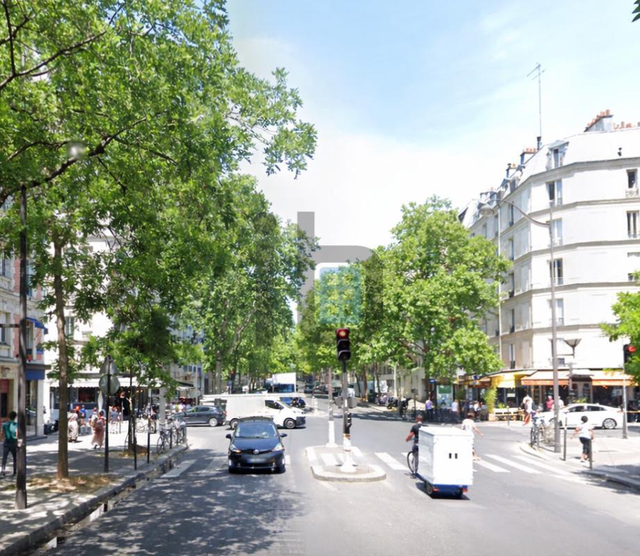 Retail in Paris for lease Building Photo- Image 1 of 3
