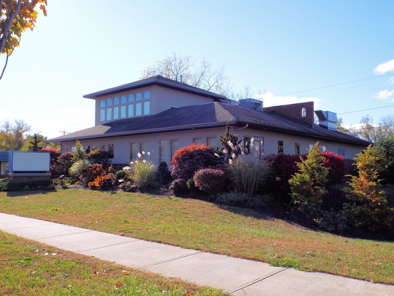 1814 Western Ave, Albany, NY for sale - Primary Photo - Image 1 of 1