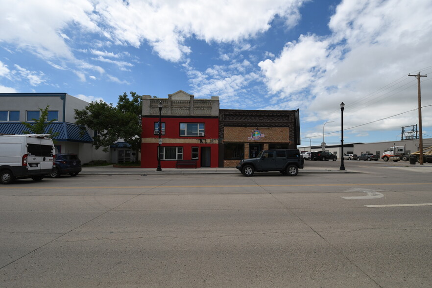 21-25 Main St, Williston, ND for sale - Primary Photo - Image 1 of 1