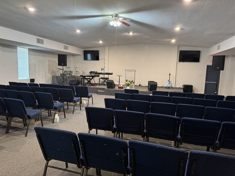 2430 Campbell Rd, Houston, TX for sale - Building Photo - Image 3 of 12