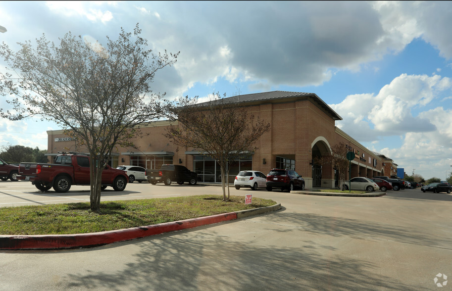 26321 Northwest Fwy, Cypress, TX for lease - Building Photo - Image 1 of 8