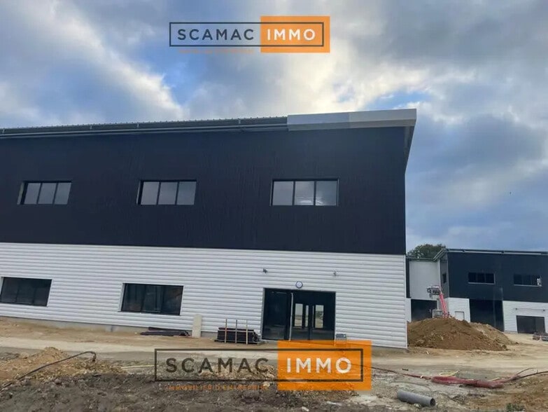 Flex in OLLAINVILLE for sale - Building Photo - Image 3 of 4