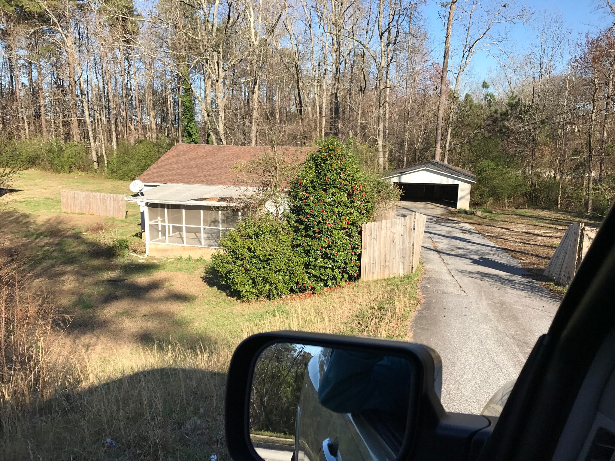 2950 Klondike Rd, Lithonia, GA 30038 2 HOUSES FOR PRICE OF 1. AIRBNB