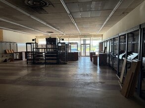 6016-6034 E 21st St, Indianapolis, IN for lease Interior Photo- Image 2 of 3