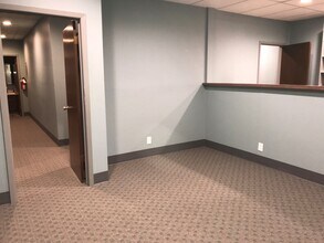 500 Adams Ave, Odessa, TX for lease Interior Photo- Image 2 of 9