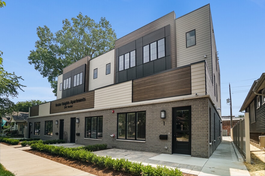 244 Vester St, Ferndale, MI for sale - Building Photo - Image 2 of 32