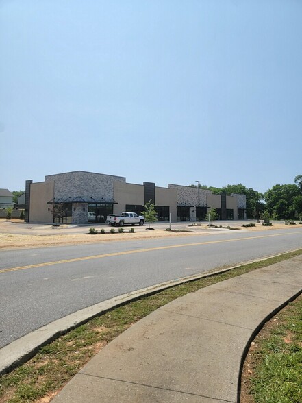 3900 Hollingwood Blvd, Clarksville, TN for lease - Building Photo - Image 3 of 6