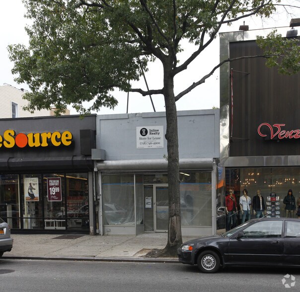 30-66 Steinway St, Astoria, NY for sale - Primary Photo - Image 1 of 1