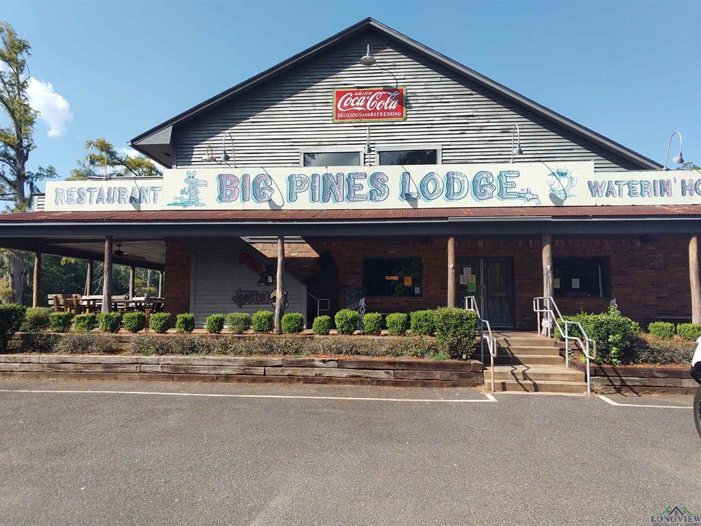 747 Pine Island Road, Karnack, TX 75661