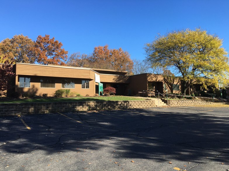 291 W Lakewood Blvd, Holland, MI 49424