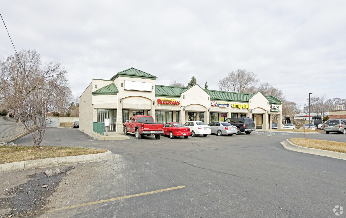 4738147409 Van Dyke Ave, Utica, MI 48317