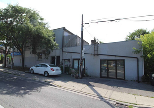 1736 Kingston Rd, Toronto, ON for lease Building Photo- Image 2 of 6