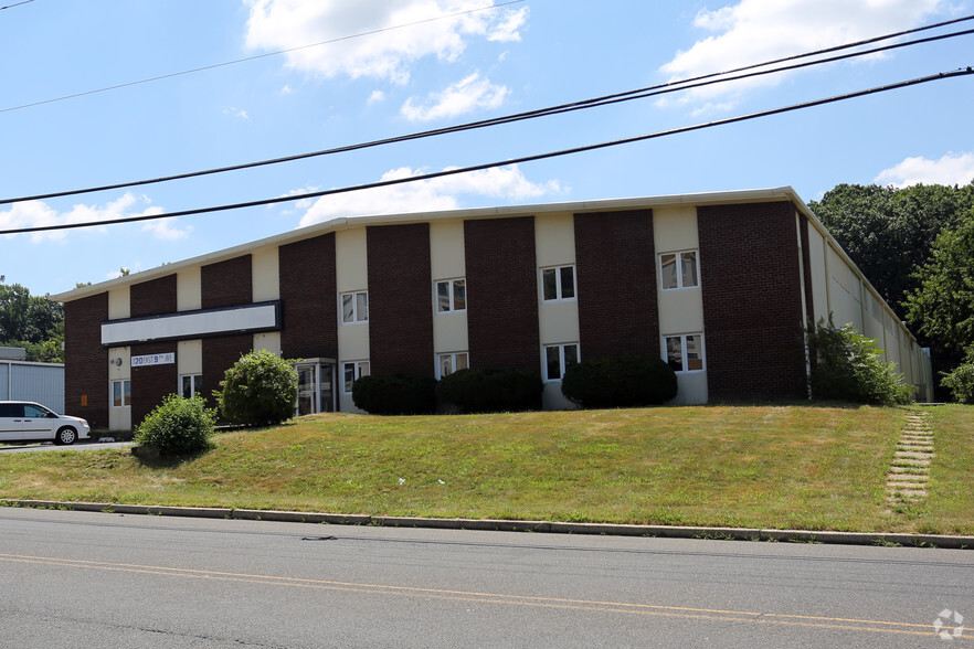 120 E 9th Ave, Runnemede, NJ for lease - Primary Photo - Image 1 of 11