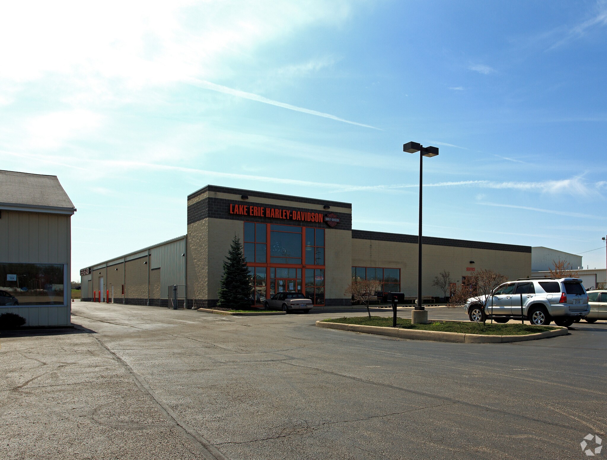 38401 Chester Rd, Avon, OH for sale Primary Photo- Image 1 of 1