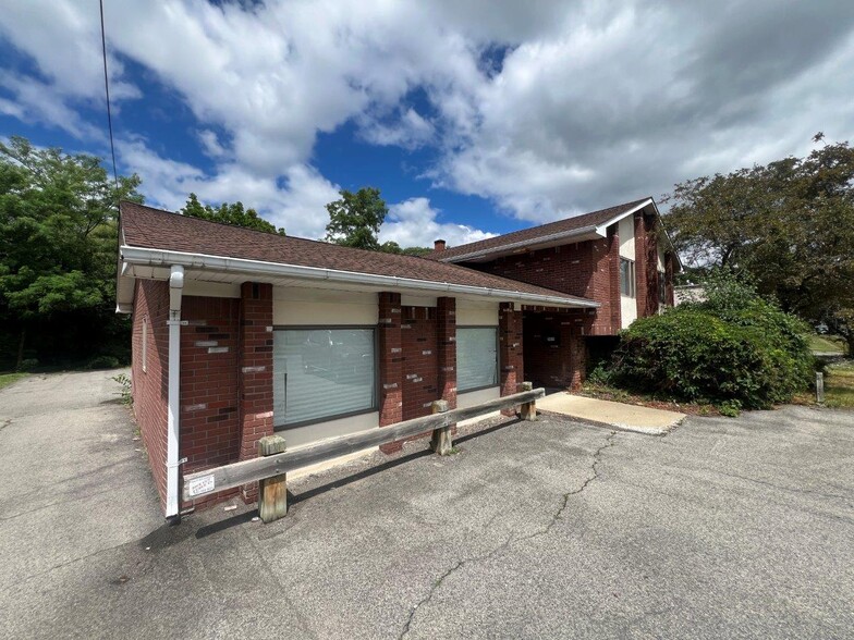 313 Fullerton Ave, Newburgh, NY for sale - Building Photo - Image 1 of 20