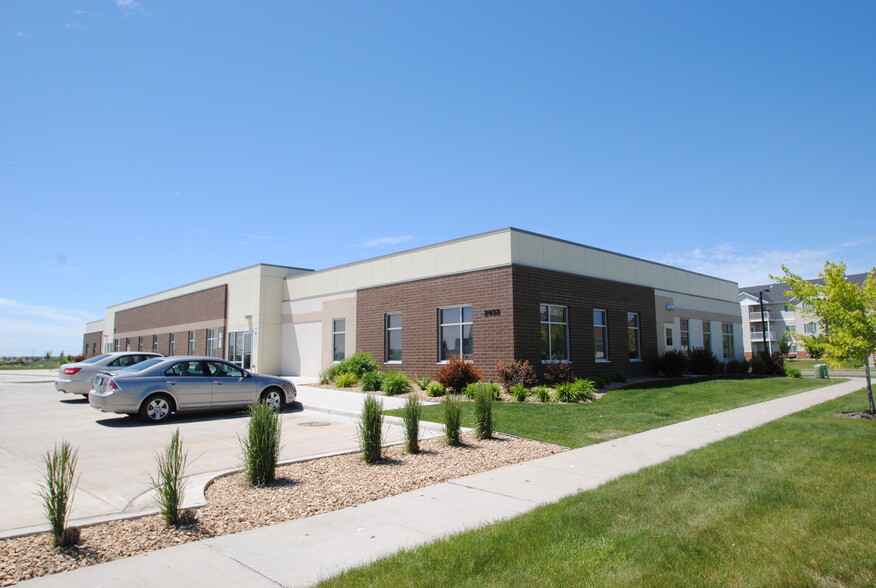 2632 47th St S, Fargo, ND for lease - Building Photo - Image 3 of 4