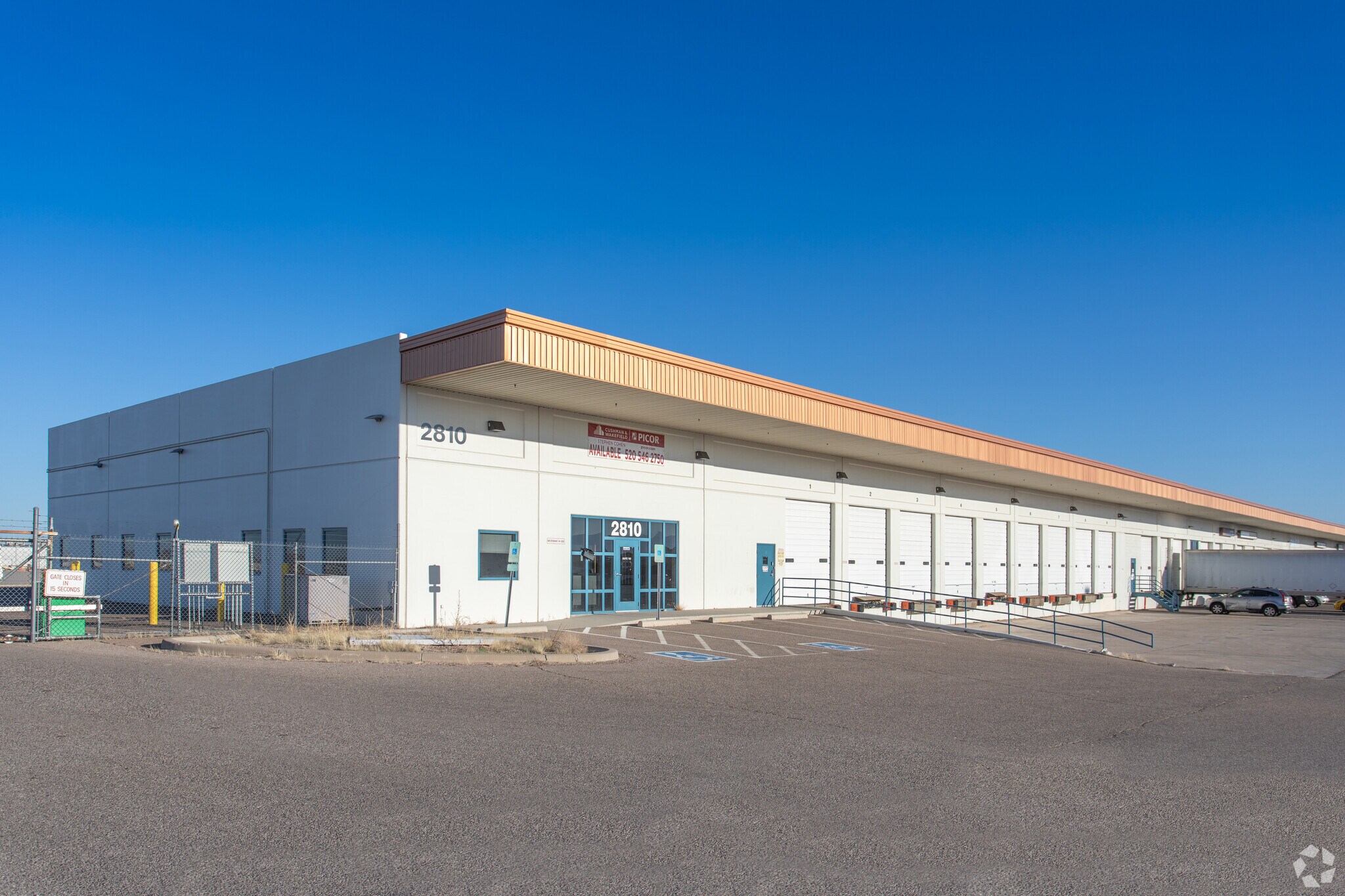 2810 E Airport Dr, Tucson, AZ for sale Primary Photo- Image 1 of 1