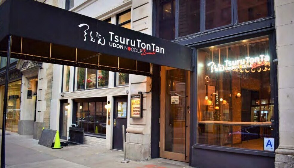 21 E 16th St, New York, NY for lease - Building Photo - Image 1 of 4