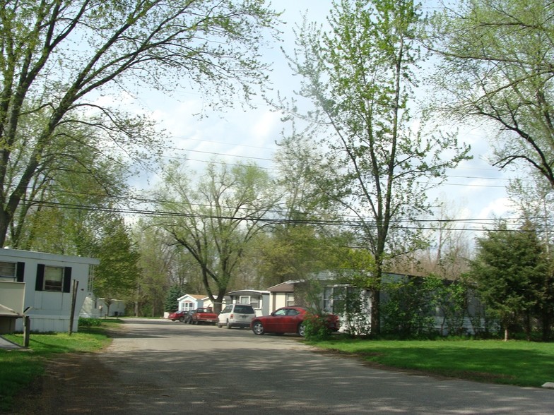 1100 Park Rd, Rochester, IN for sale - Primary Photo - Image 1 of 1