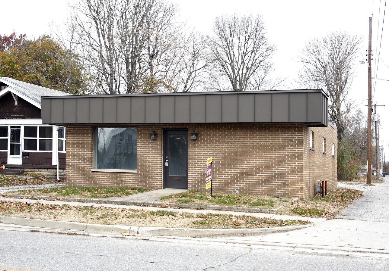1212 Hulman St Terre Haute In 47802 Property For Lease On 1212 Hulman St Terre Haute In 47802 Property For Lease On Loopnet