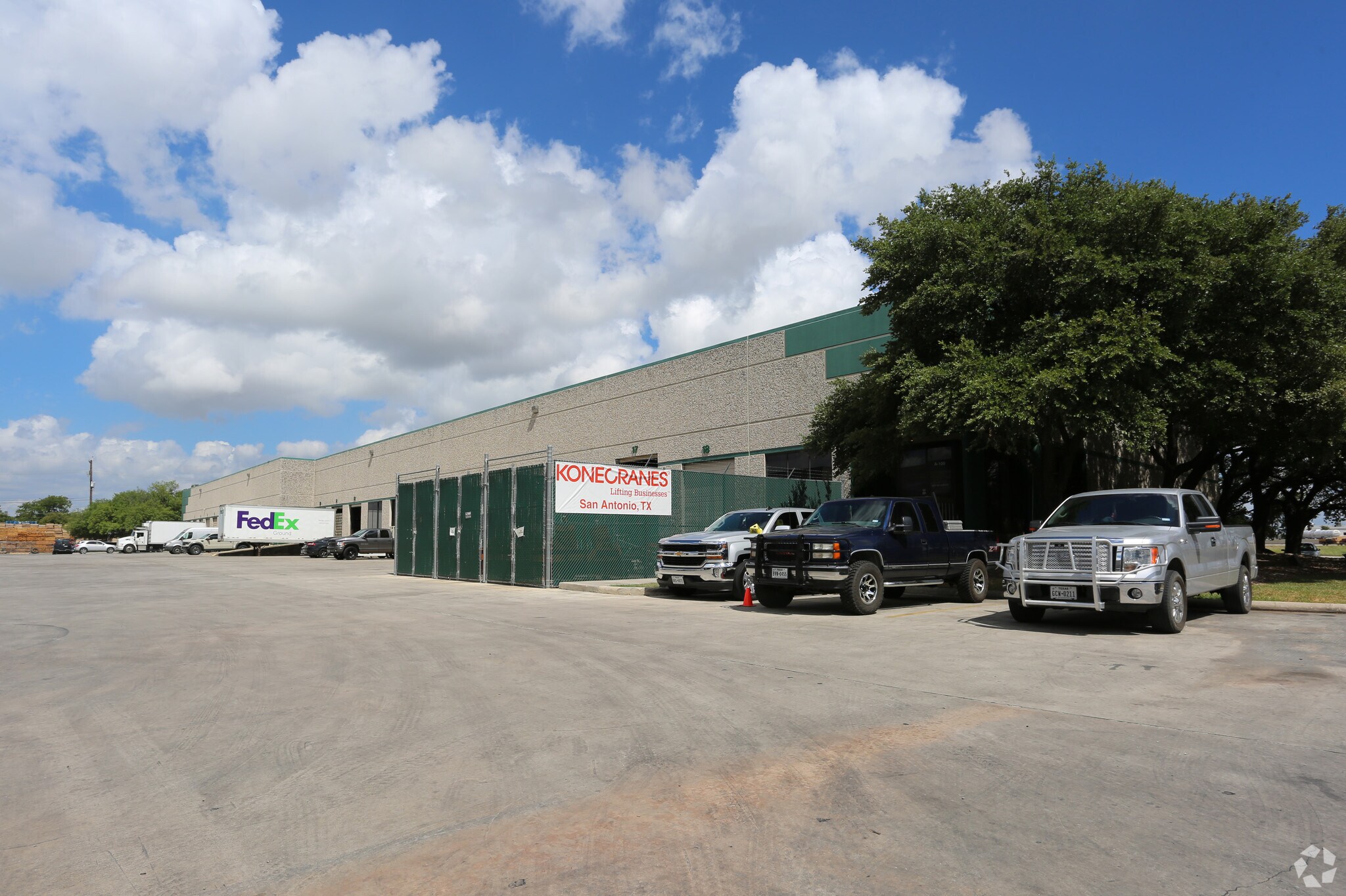 8555 Loop 410 NE, San Antonio, TX for sale Primary Photo- Image 1 of 1