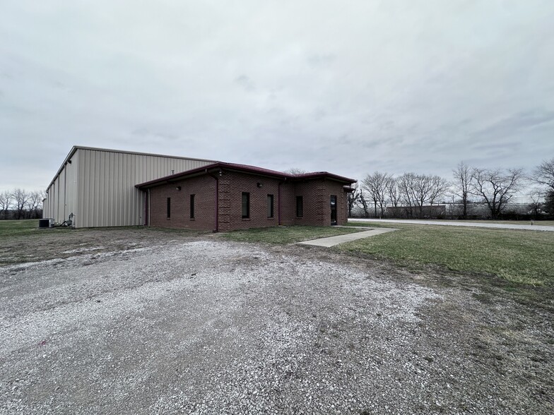 149 Techway rd, Cynthiana, KY for sale - Building Photo - Image 2 of 42