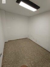 Retail in Cáceres, Cáceres for lease Interior Photo- Image 2 of 11