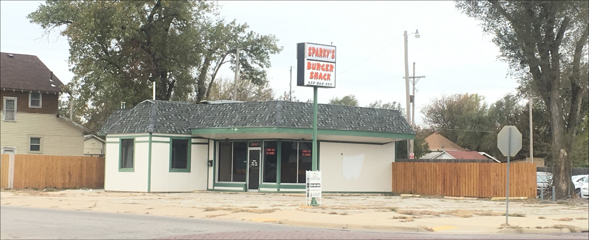501 W 1st Ave, Hutchinson, KS for sale Building Photo- Image 1 of 1