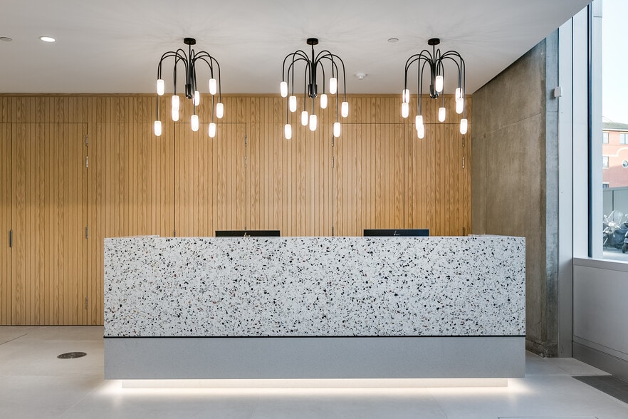 11 Evesham St, London for lease - Interior Photo - Image 3 of 3