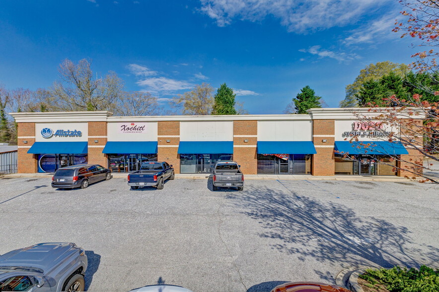 Easley Community Center portfolio of 2 properties for sale on LoopNet.com - Building Photo - Image 3 of 10