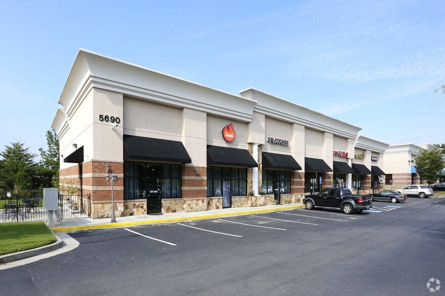 5700 Cumming Hwy, Buford, GA for lease - Primary Photo - Image 2 of 11