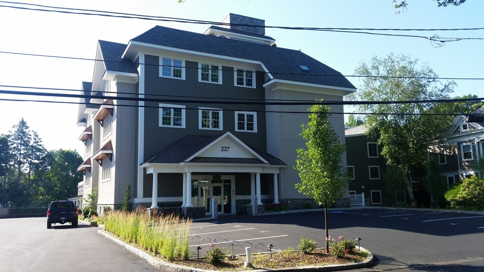 227 Willow St, South Hamilton, MA 01982 Hamilton Landing