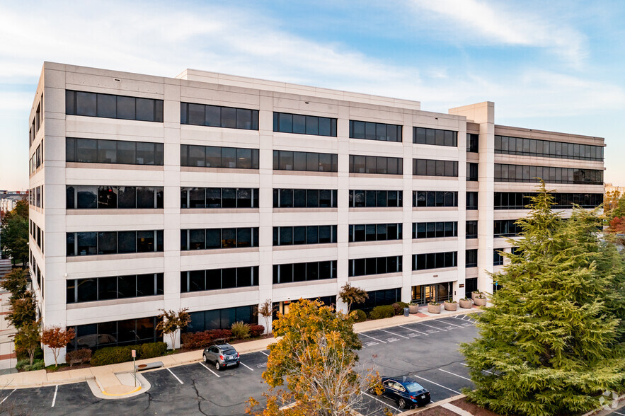 13530 Dulles Technology Dr, Herndon, VA for sale - Primary Photo - Image 1 of 1