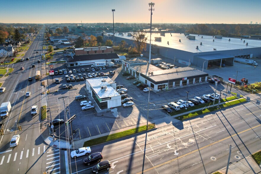 5764 Jackman Rd, Toledo, OH for sale - Building Photo - Image 1 of 1