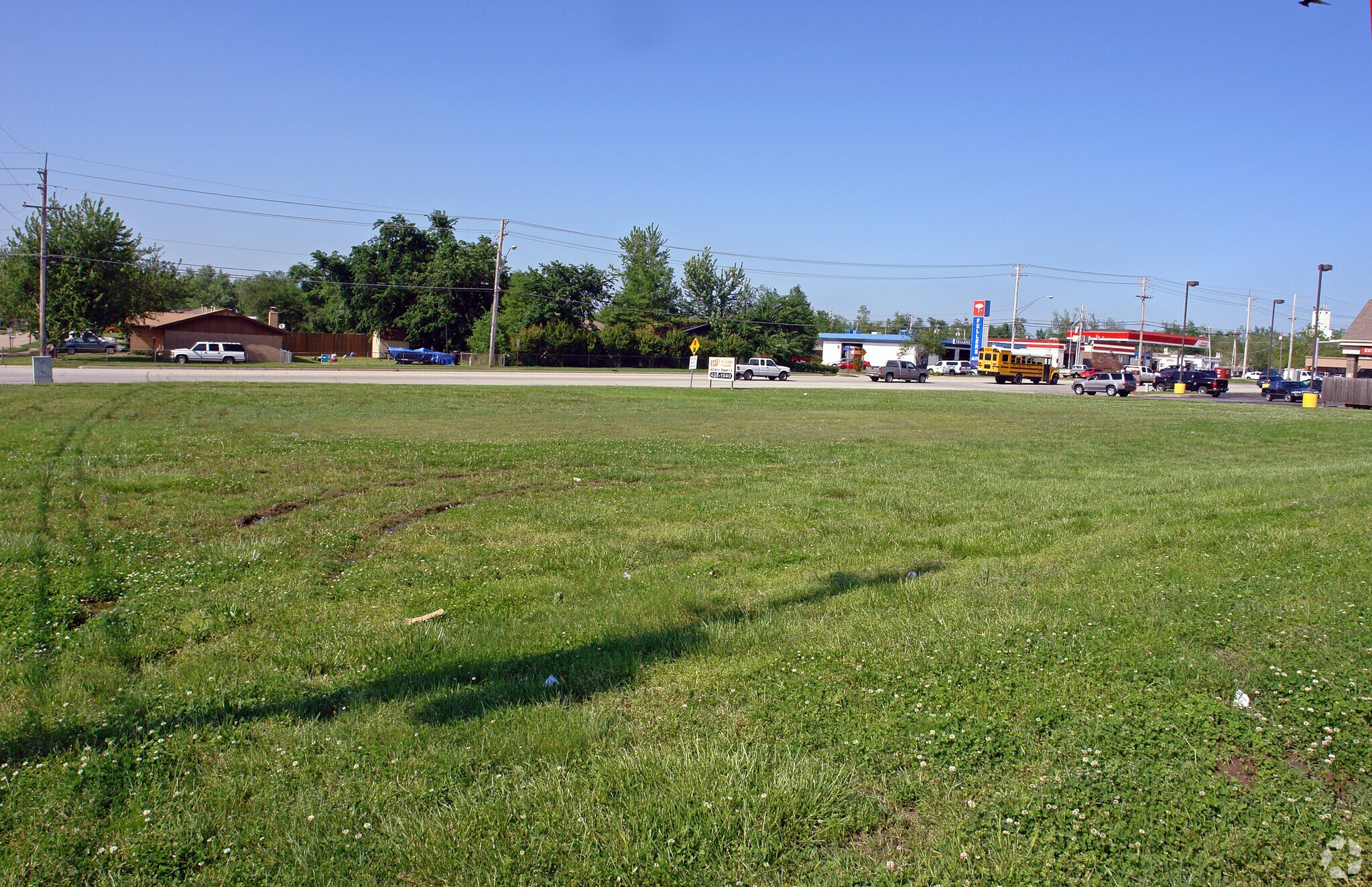 W Houston St, Broken Arrow, OK for sale Primary Photo- Image 1 of 4